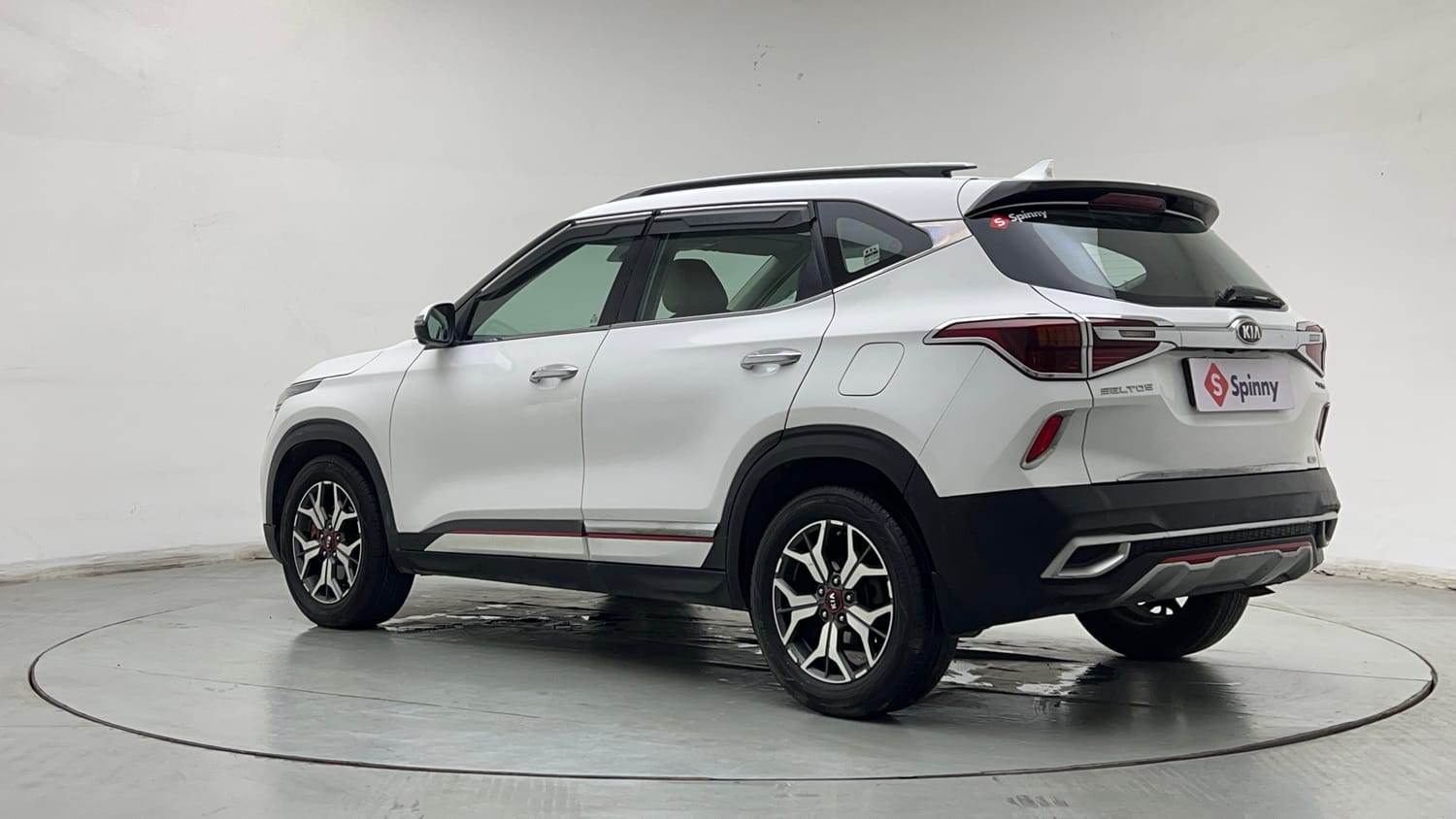 Used 2020 Kia Seltos GTX Plus 1.4 Petrol Manual exterior LEFT REAR CORNER VIEW