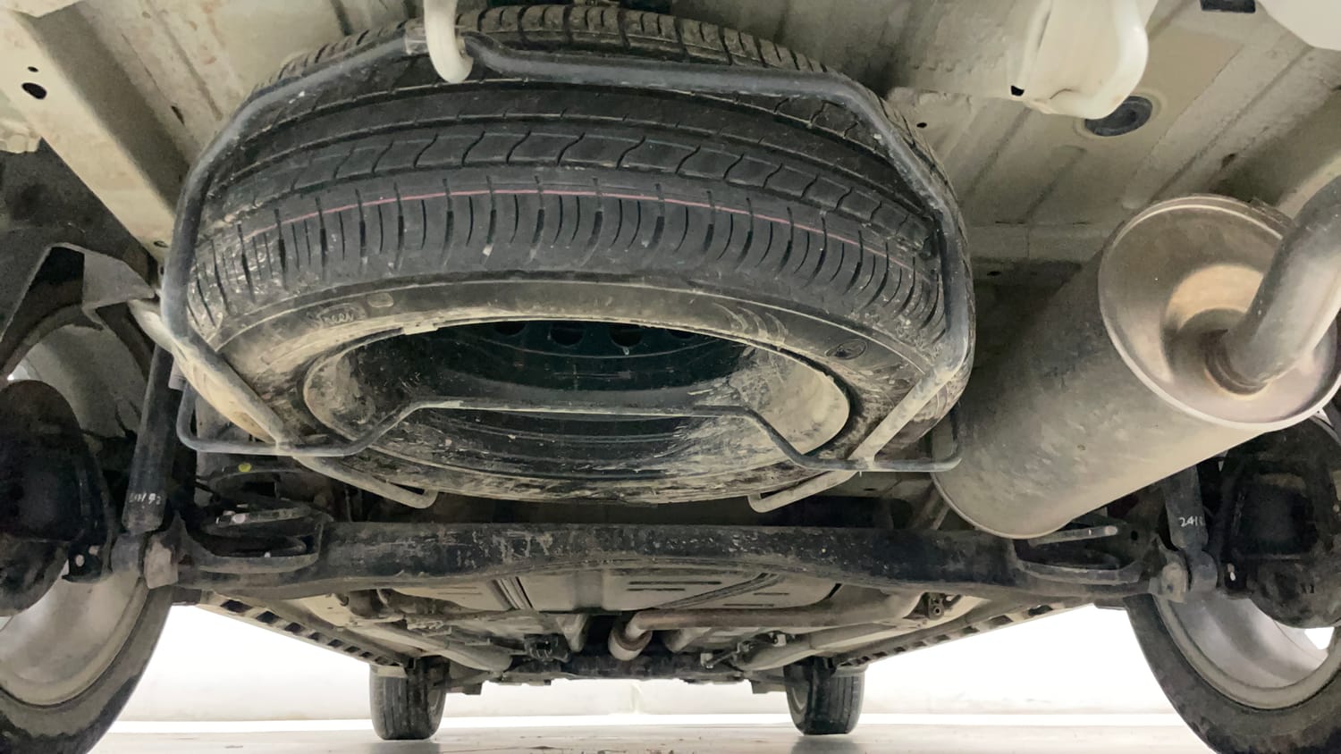 Used 2022 Maruti Suzuki XL6 Zeta MT Petrol Petrol Manual extra REAR UNDERBODY VIEW (TAKEN FROM REAR)
