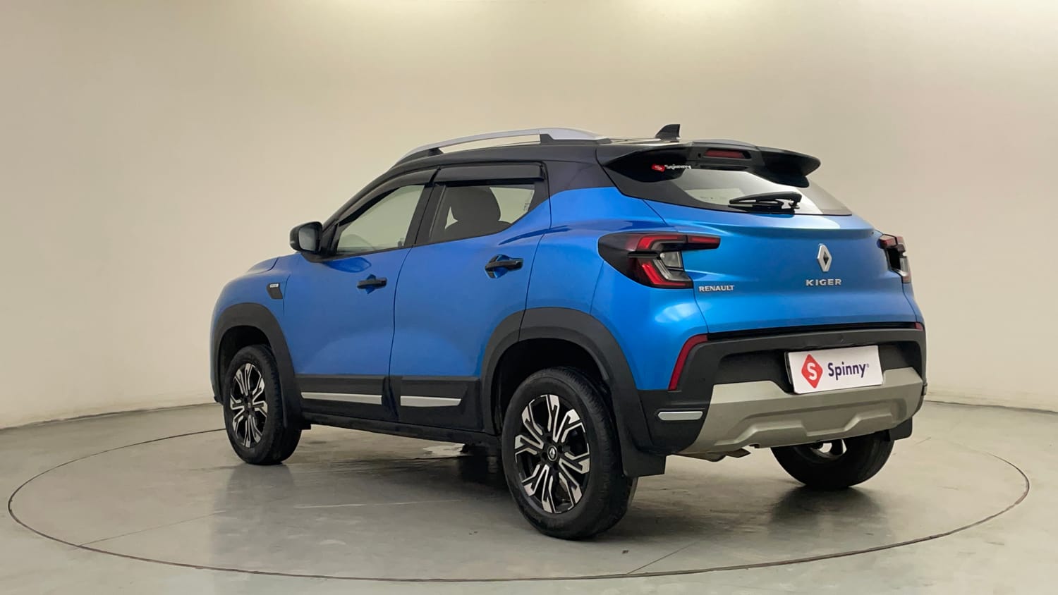 Used 2022 Renault Kiger RXZ AMT Dual Tone Petrol Automatic exterior LEFT REAR CORNER VIEW