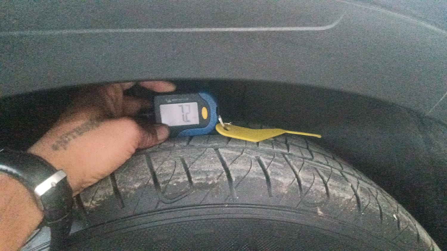 Used 2019 Hyundai Venue SX 1.4 (O) CRDi Diesel Manual tyres RIGHT FRONT TYRE TREAD VIEW