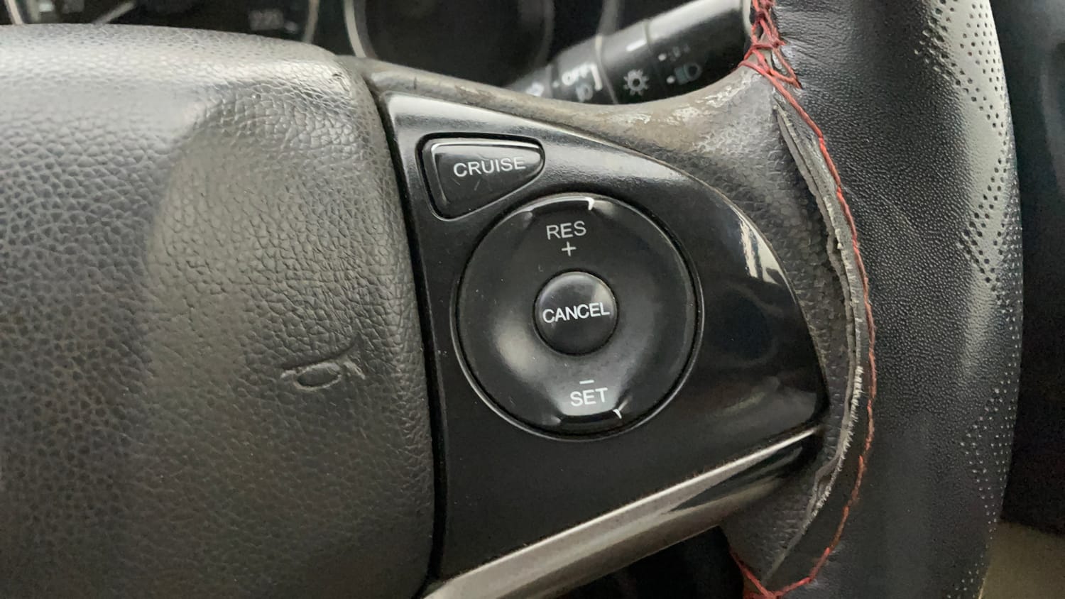 Used 2016 Honda City VX (O) MT Diesel Diesel Manual top_features Cruise control