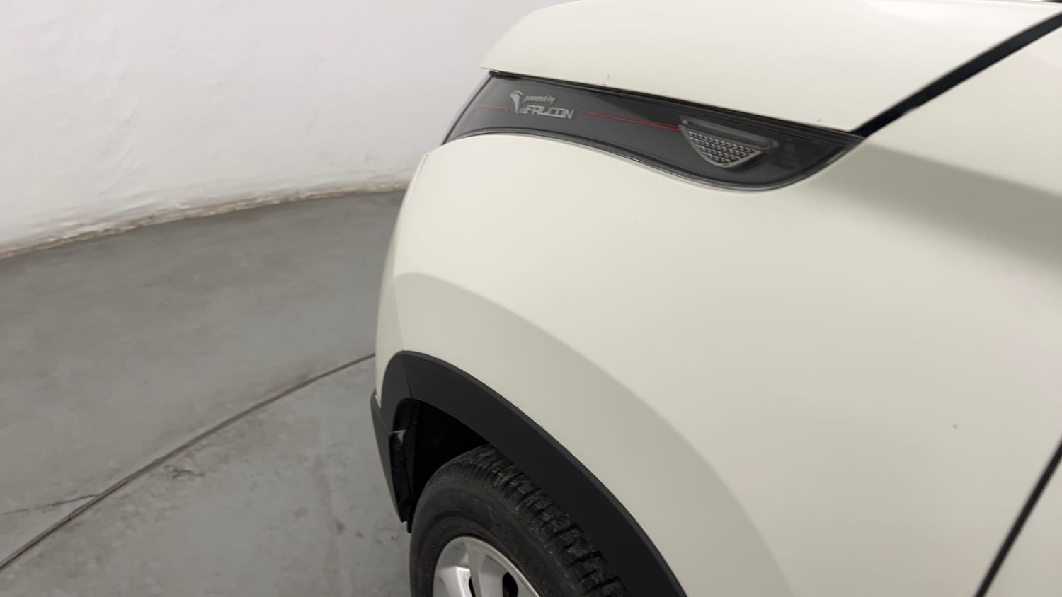 Used 2017 Mahindra KUV100 K8 6 STR Petrol Manual dents MINOR SCRATCH
