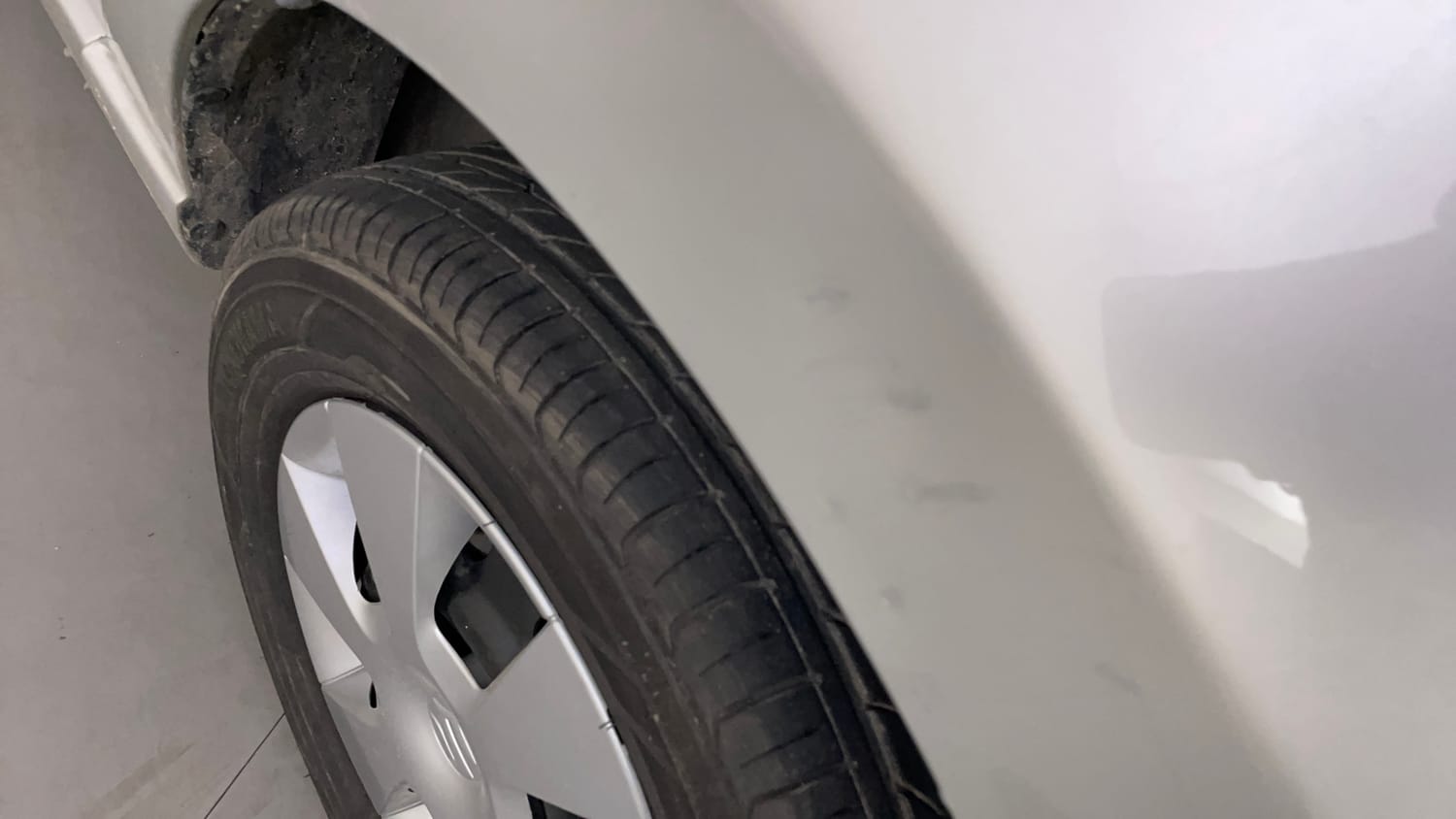 Used 2013 Maruti Suzuki A-Star VXI AT Petrol Automatic dents MINOR SCRATCH