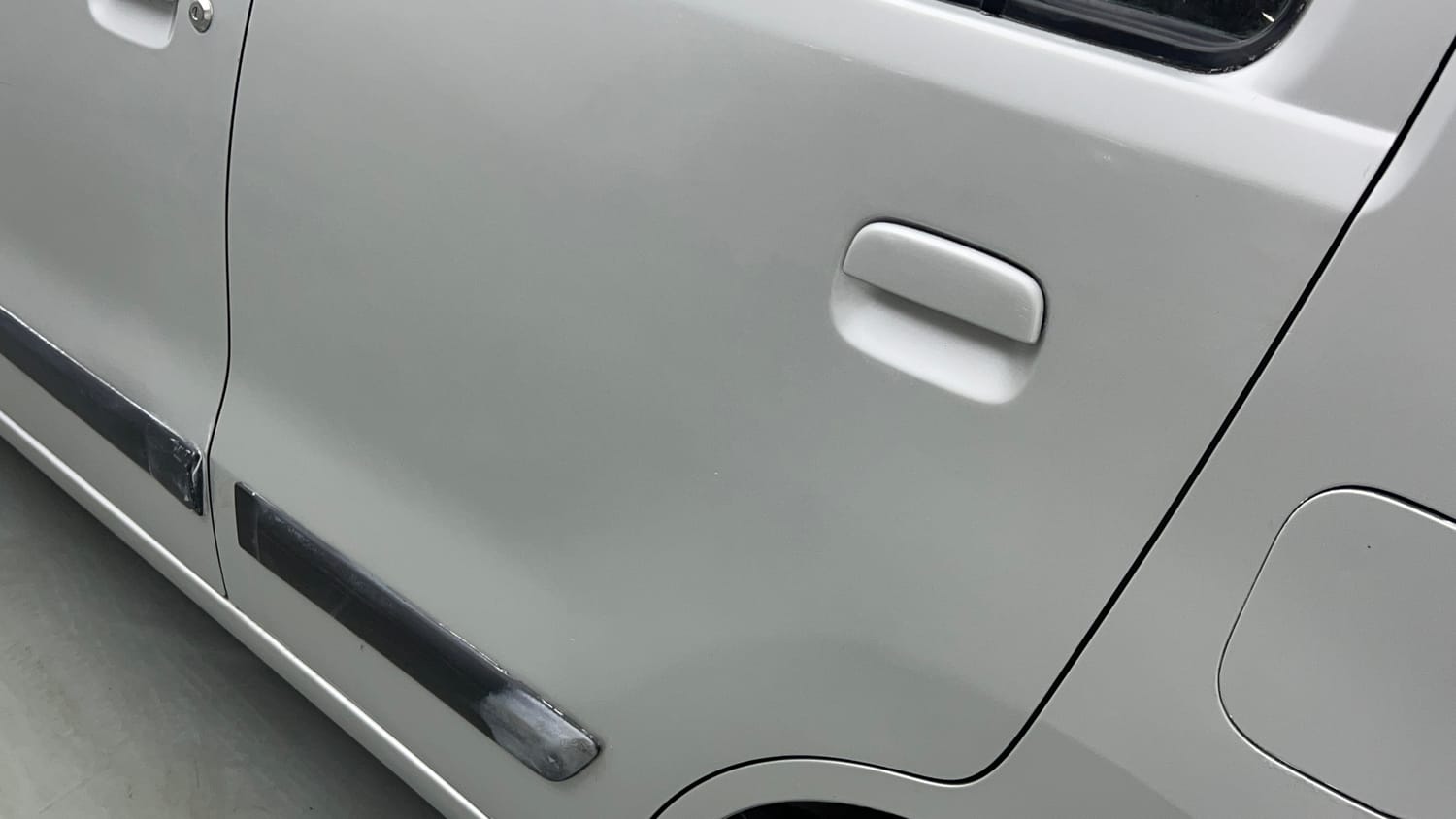 Used 2014 Maruti Suzuki Wagon R VXI Petrol Manual dents MINOR SCRATCH