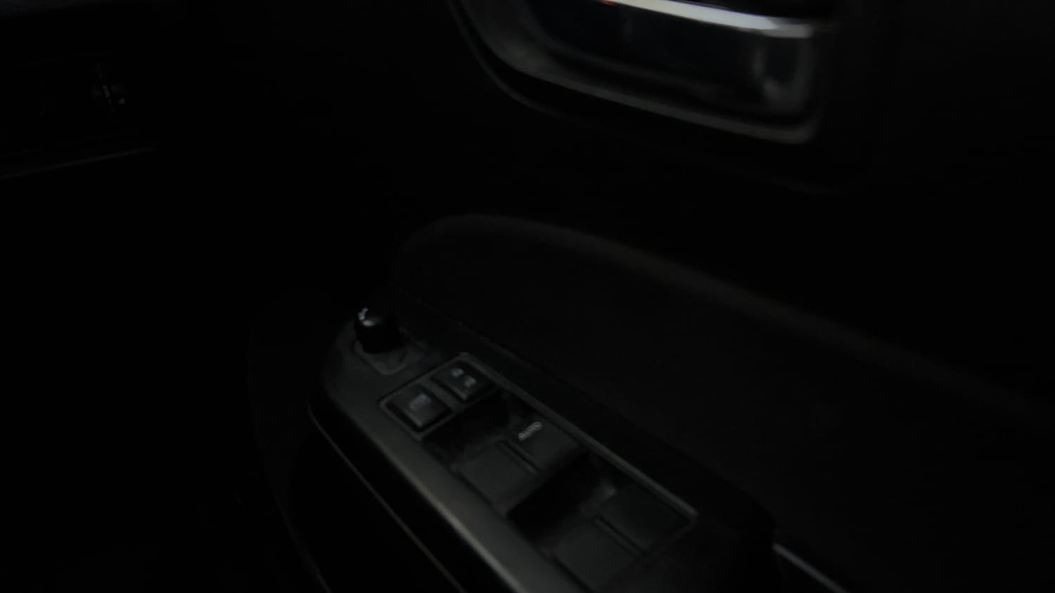 Used 2012 Maruti Suzuki Swift VXi Petrol Manual top_features Adjustable ORVM
