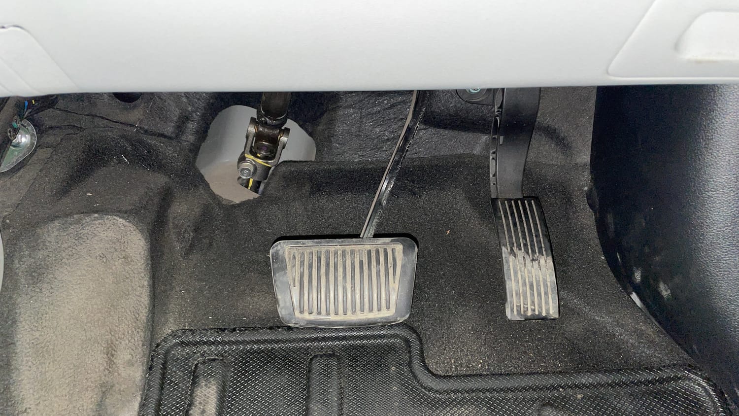 Used 2024 Hyundai i20 Sportz (O) 1.2 IVT Petrol Automatic interior PEDALS VIEW