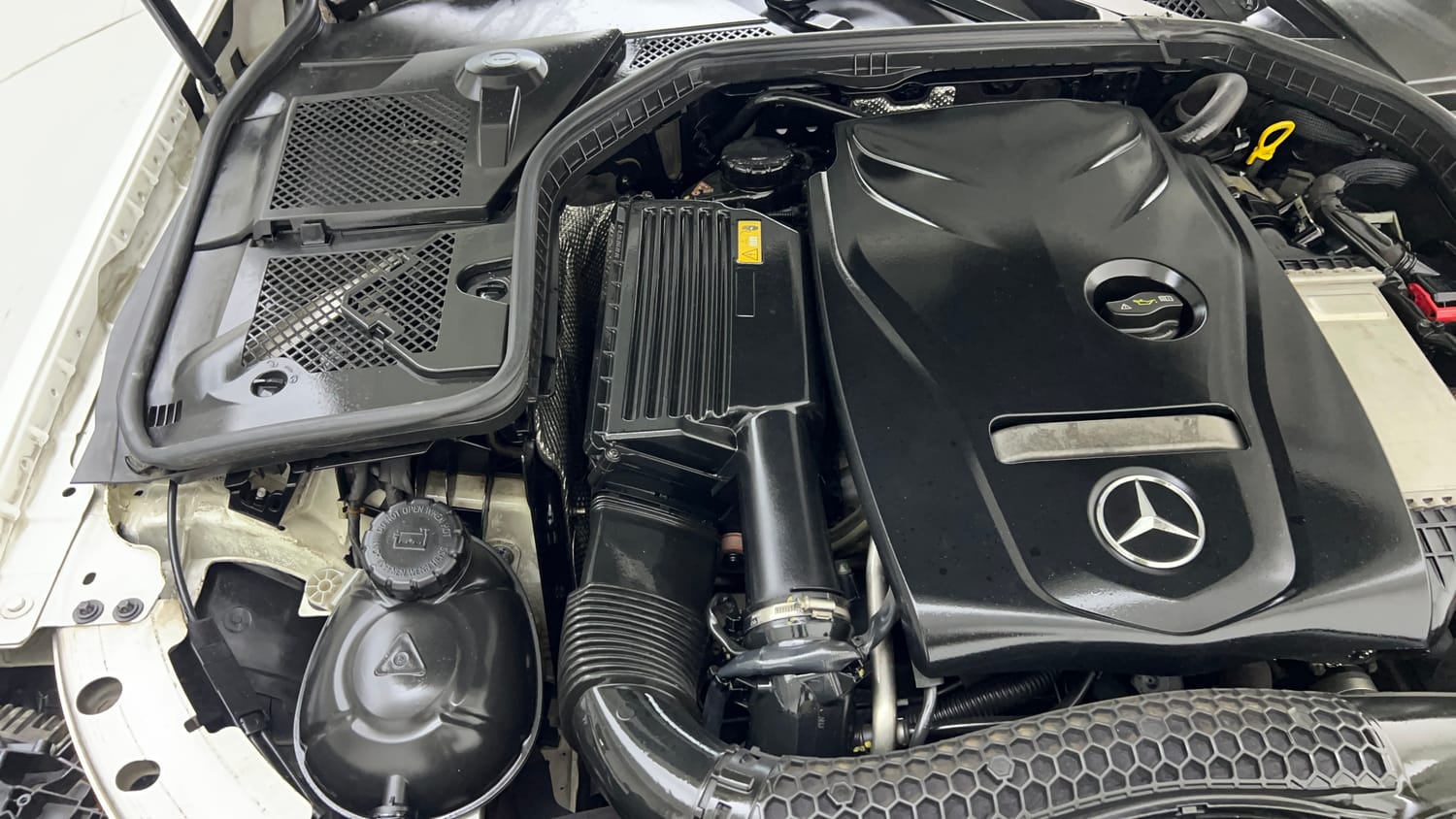 Used 2015 Mercedes-Benz C-Class C 200 Avantgarde Petrol Automatic engine ENGINE RIGHT SIDE VIEW