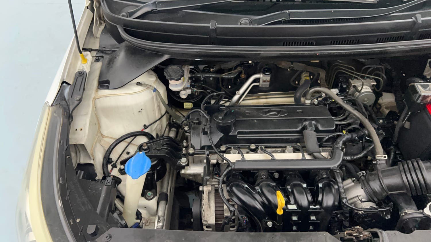 Used 2016 Hyundai Elite i20 Asta 1.2 Petrol Manual engine ENGINE RIGHT SIDE VIEW