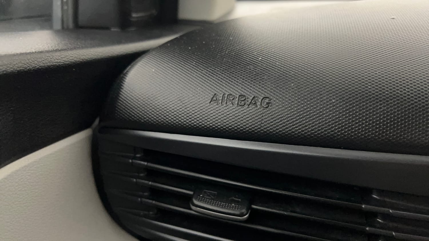 Used 2024 Hyundai New i20 Asta (O) 1.2 IVT Petrol Automatic top_features Airbags