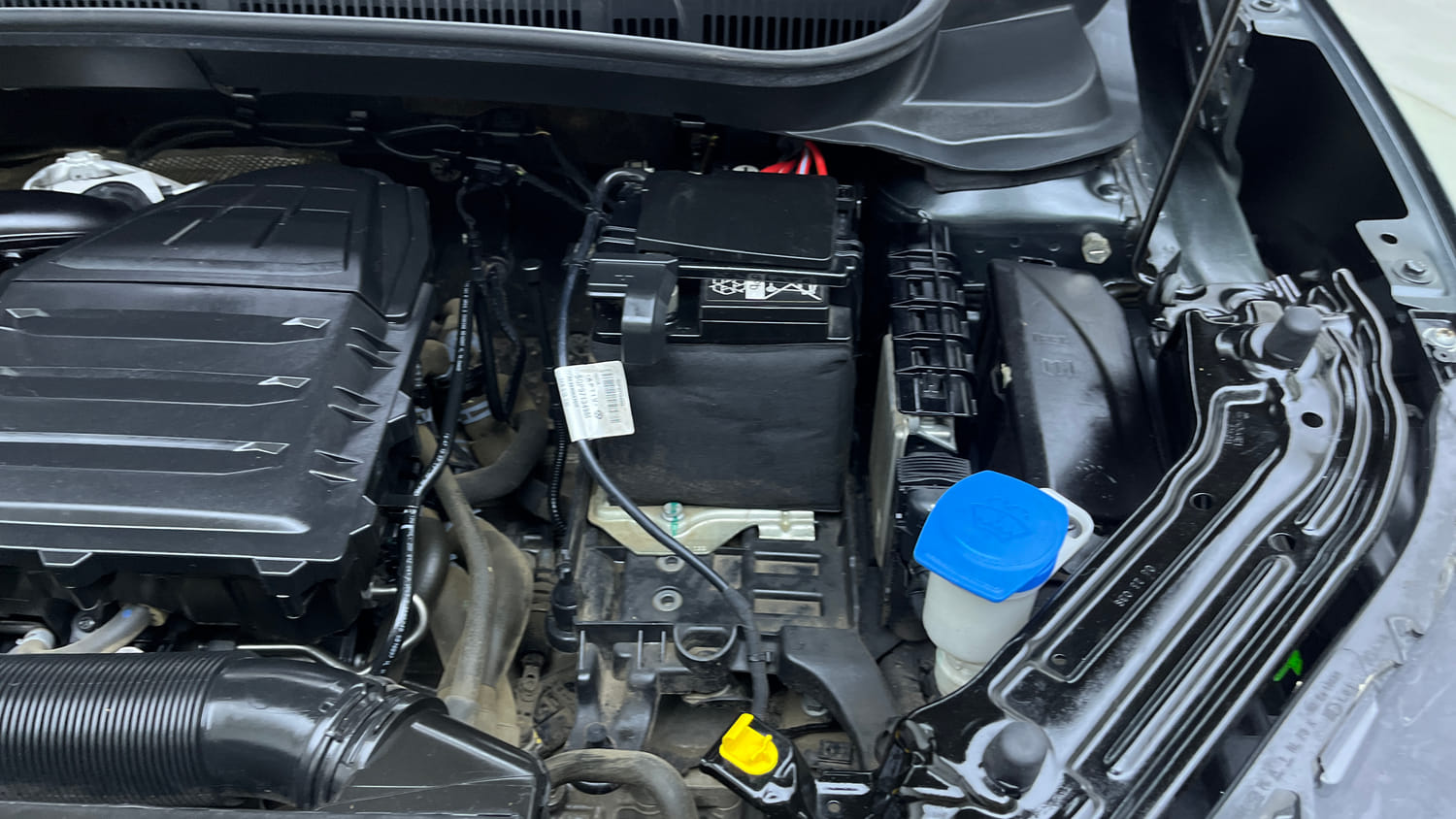 Used 2025 Skoda Kylaq Prestige AT Petrol Automatic engine ENGINE LEFT SIDE VIEW