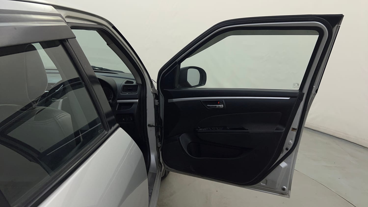 Used 2012 Maruti Suzuki Swift VXi Petrol Manual interior RIGHT FRONT DOOR OPEN VIEW
