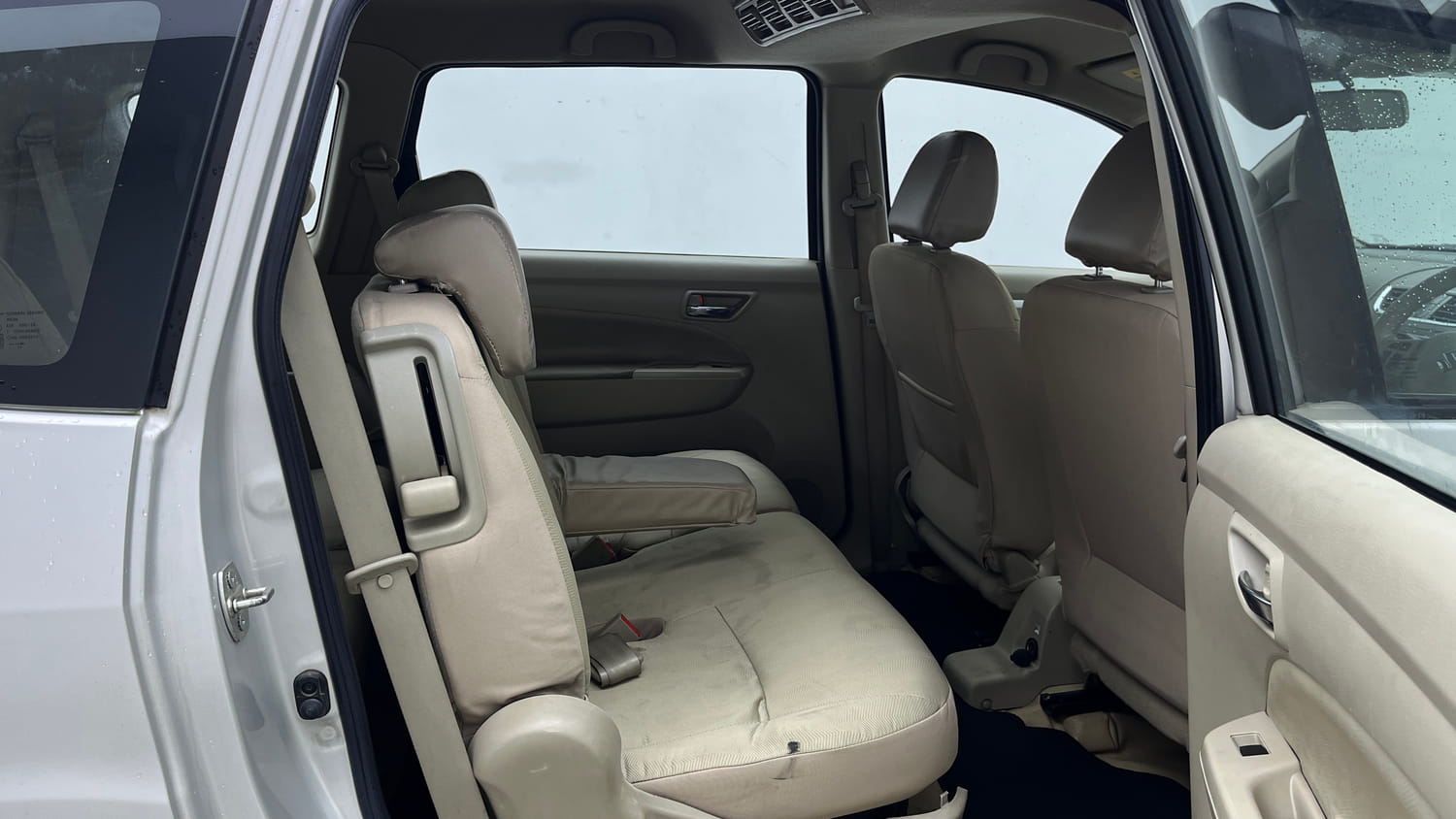 Used 2017 Maruti Suzuki Ertiga VXI Petrol Manual interior RIGHT SIDE REAR DOOR CABIN VIEW