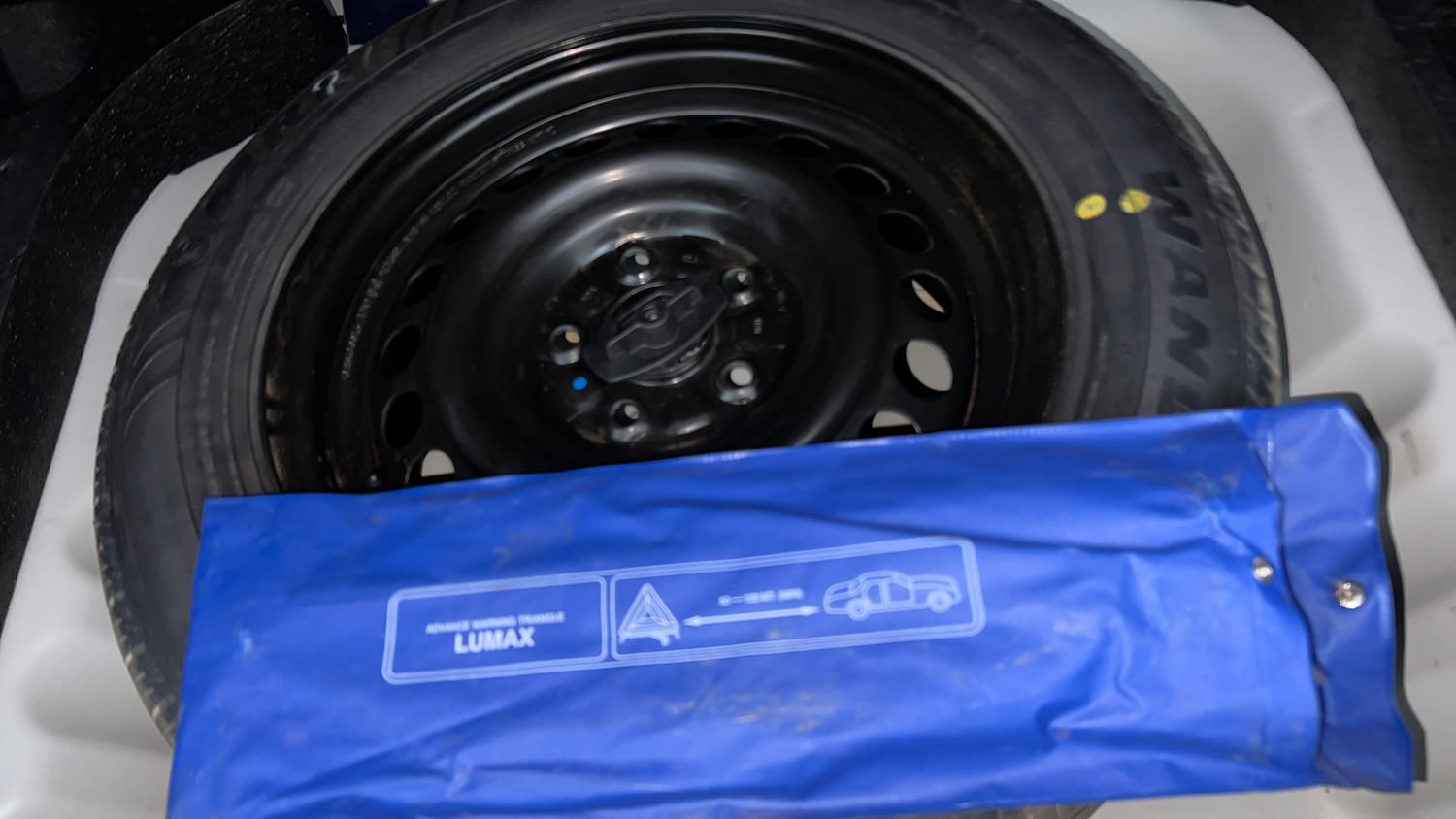 Used 2024 Maruti Suzuki Brezza VXi Petrol Manual tyres SPARE TYRE VIEW