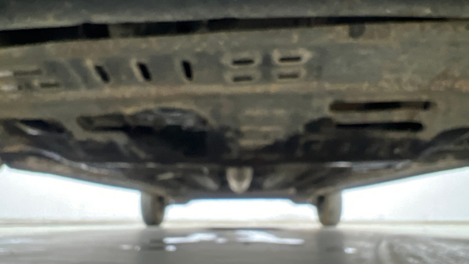 Used 2021 Renault Triber RXT Petrol Manual extra FRONT LEFT UNDERBODY VIEW