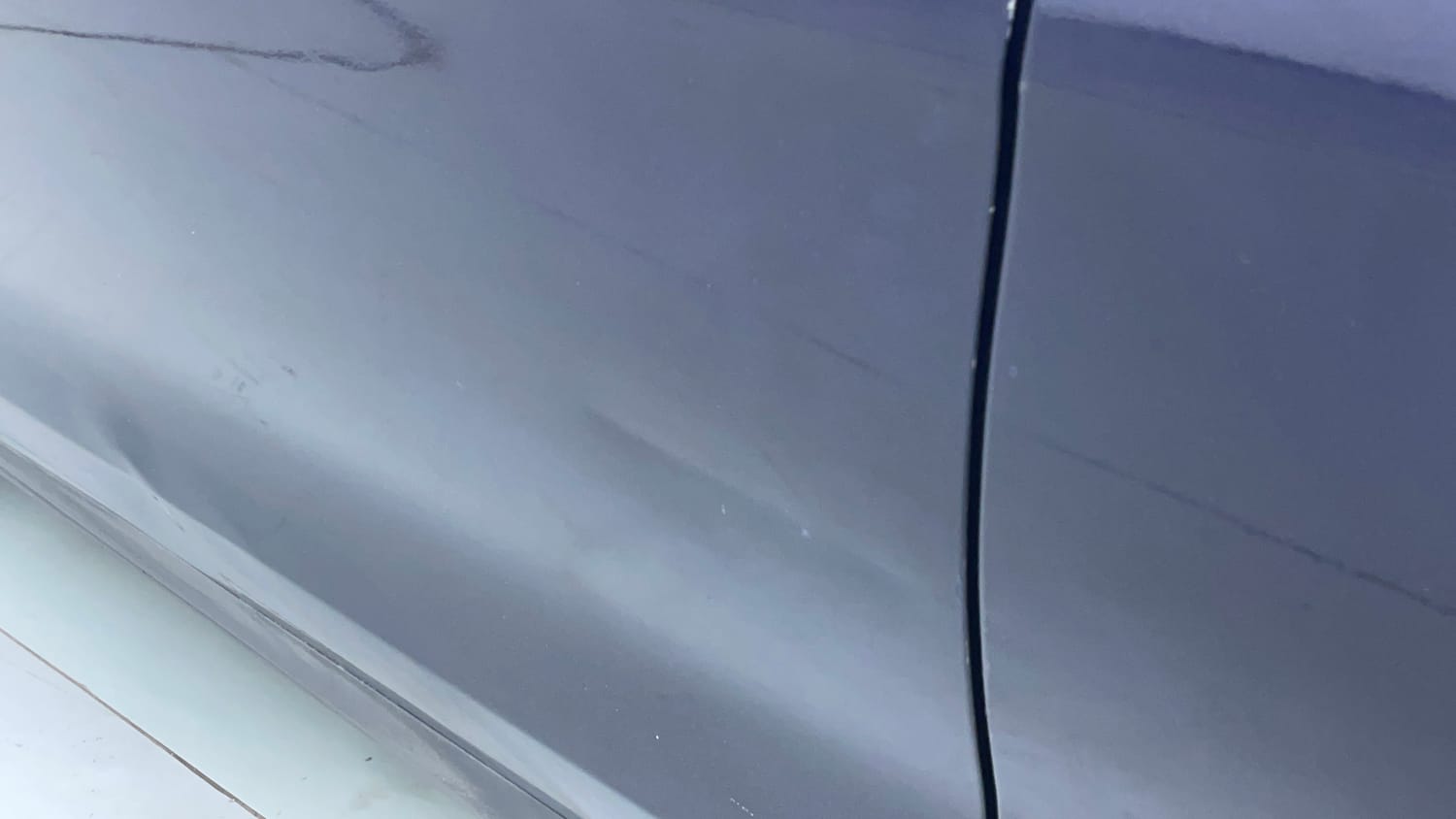 Used 2021 Mahindra XUV700 AX 7 Petrol AT Luxury Pack 7 STR Petrol Automatic dents MINOR SCRATCH