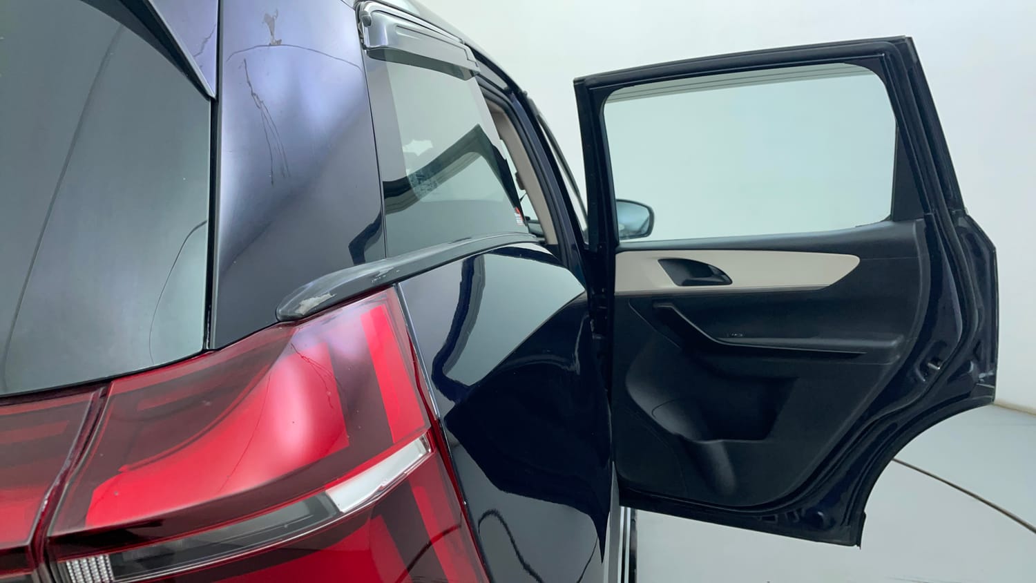 Used 2022 Mahindra XUV700 AX 5 Petrol AT 5 STR Petrol Automatic interior RIGHT REAR DOOR OPEN VIEW
