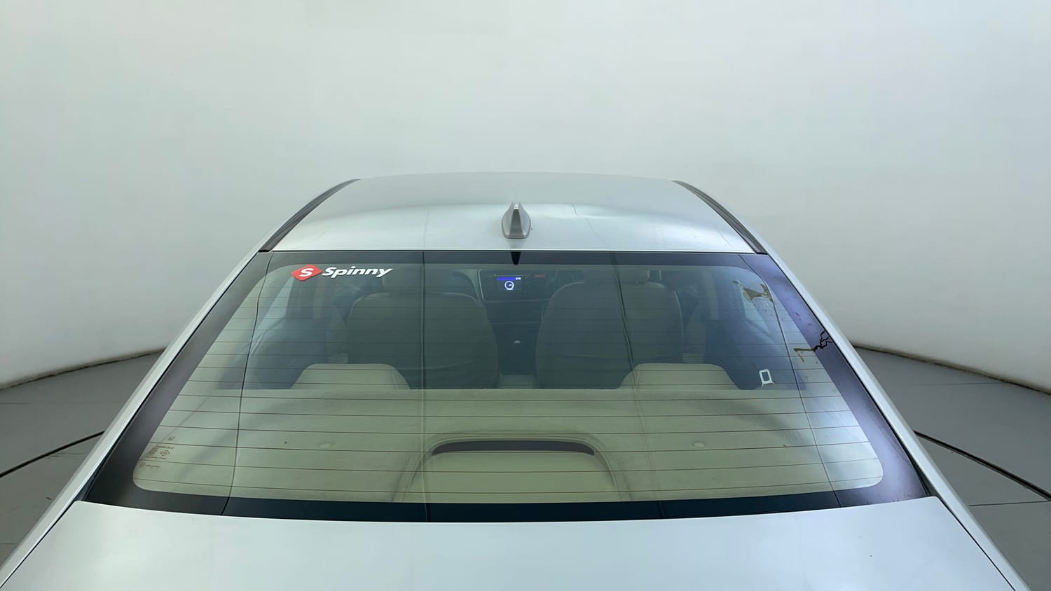 Used 2016 Honda City VX (O) MT Diesel Diesel Manual exterior BACK WINDSHIELD VIEW