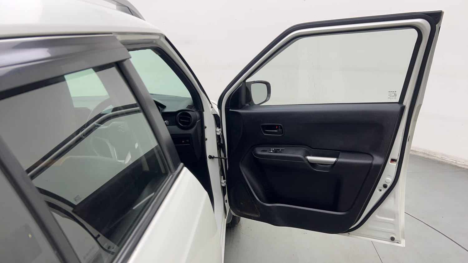 Used 2022 Maruti Suzuki Ignis Sigma 1.2 MT Petrol Manual interior RIGHT FRONT DOOR OPEN VIEW