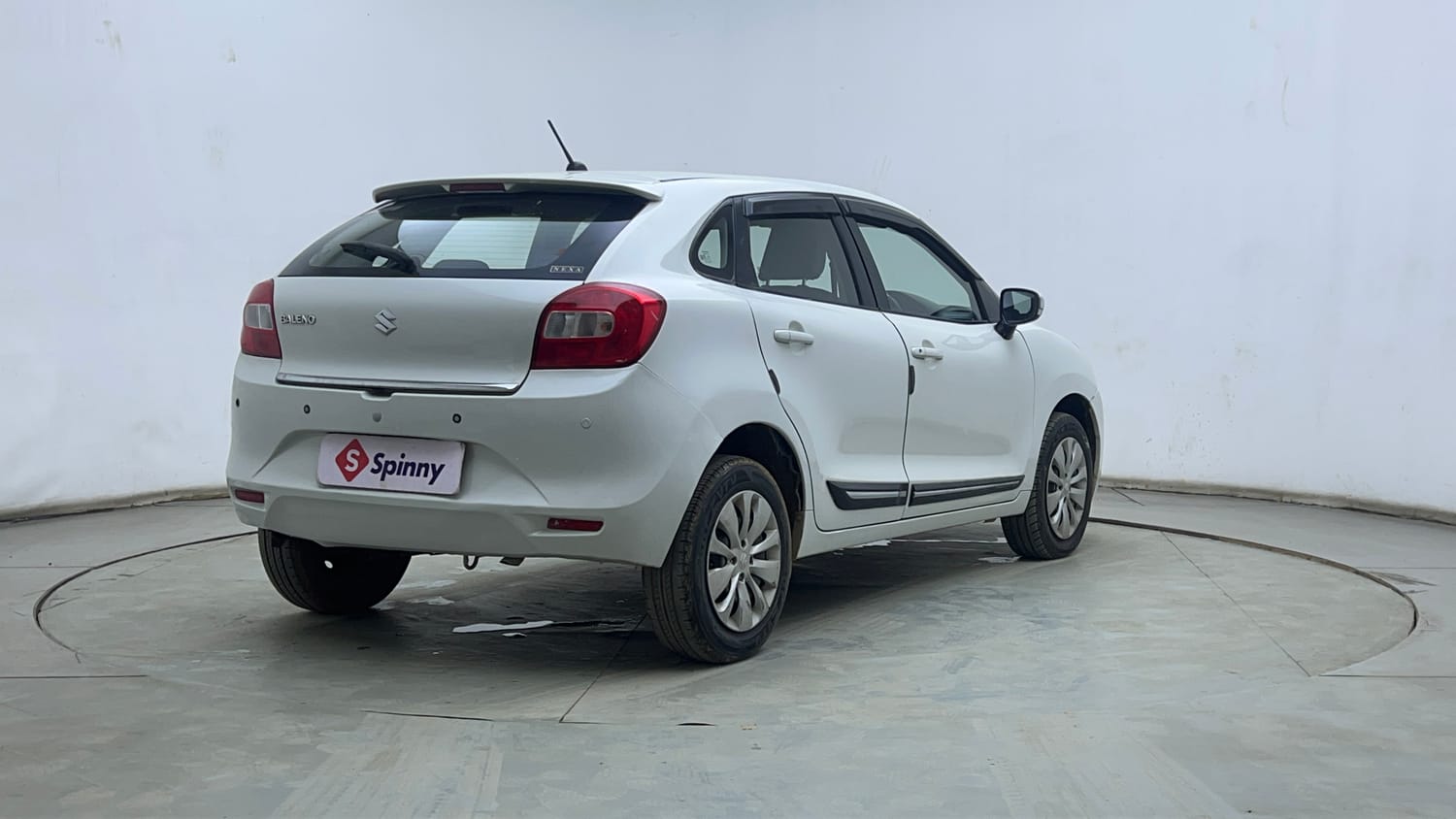 Used 2017 Maruti Suzuki Baleno Delta 1.2 AT Petrol Automatic exterior RIGHT REAR CORNER VIEW