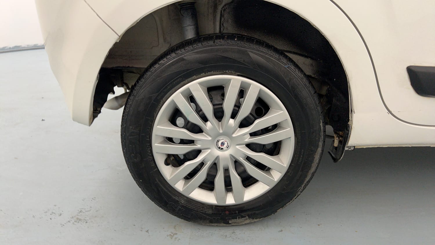 Used 2020 Maruti Suzuki Wagon R 1.0 VXi 1.0 Petrol Manual tyres RIGHT REAR TYRE RIM VIEW
