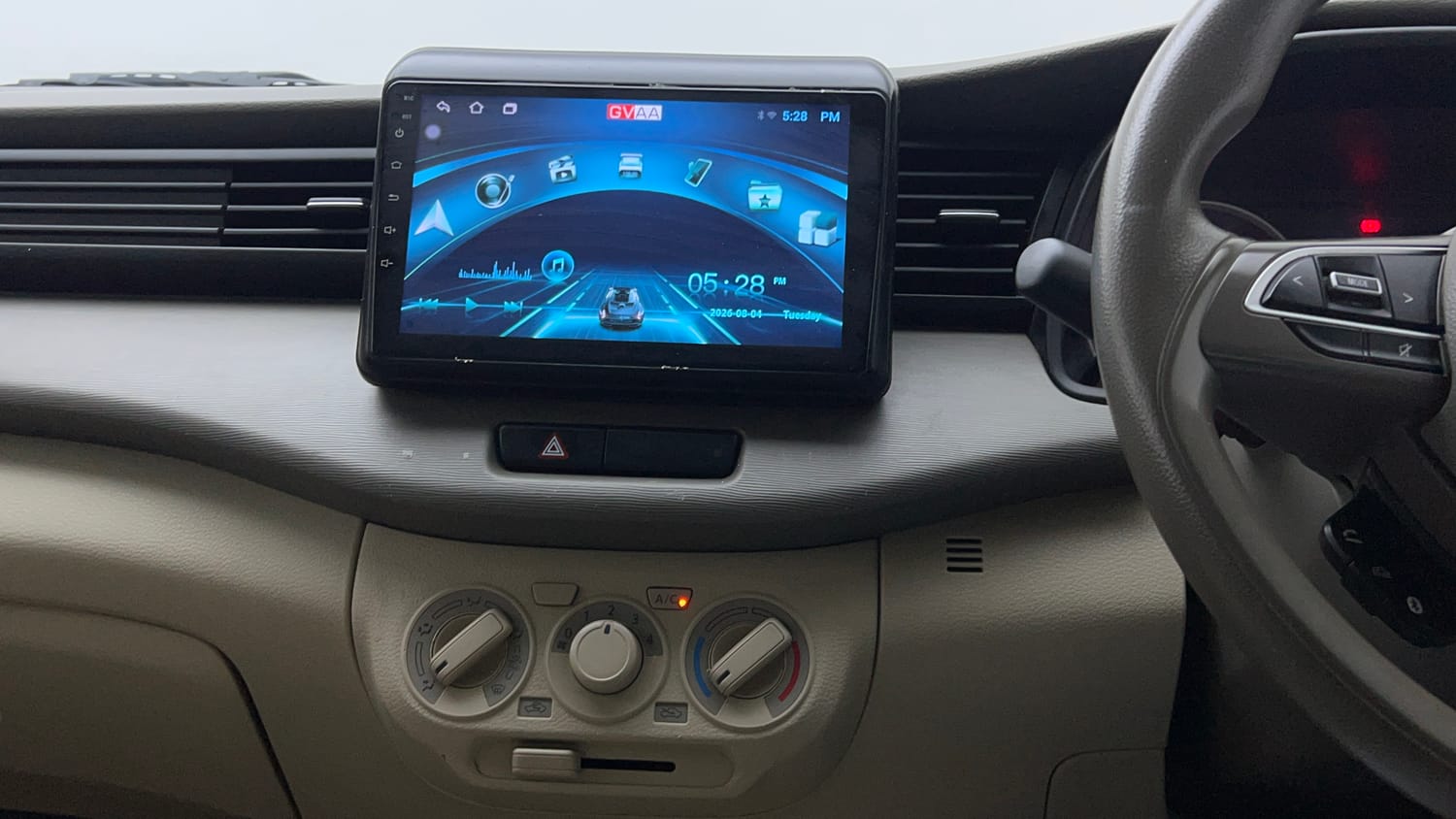 Used 2022 Maruti Suzuki New Ertiga VXi Petrol Manual interior MUSIC SYSTEM & AC CONTROL VIEW
