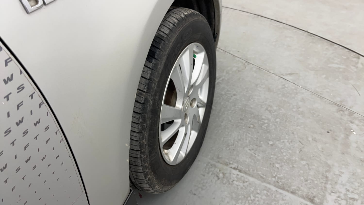Used 2012 Maruti Suzuki Swift ZDi Diesel Manual dents MINOR DENT