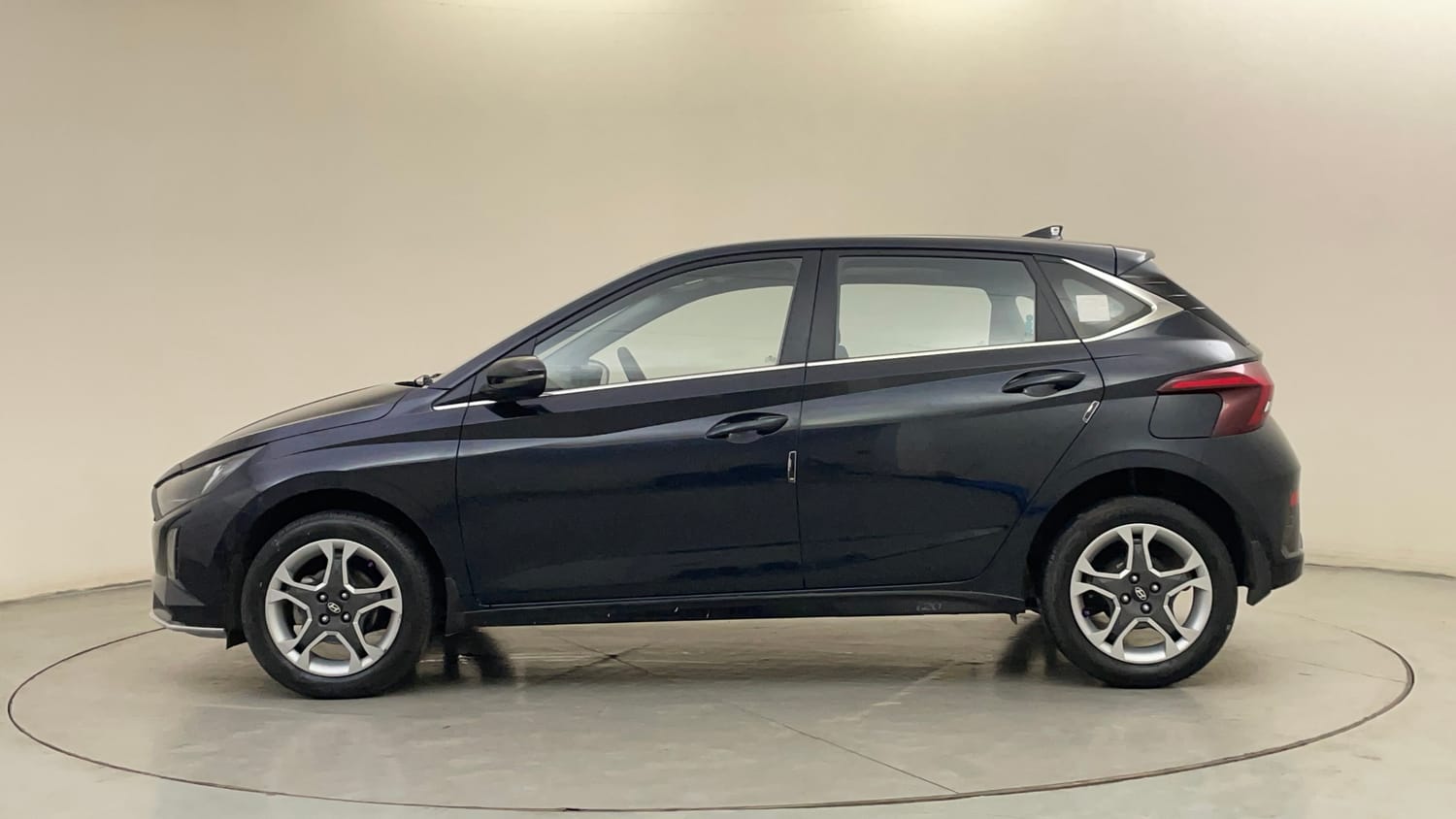 Used 2024 Hyundai i20 Sportz (O) 1.2 IVT Petrol Automatic exterior LEFT SIDE VIEW