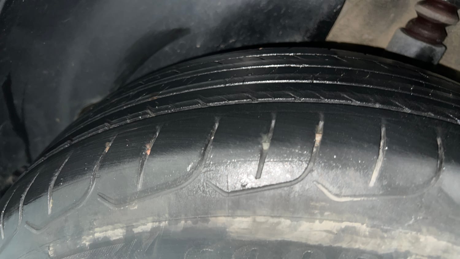 Used 2024 Kia Seltos HTE 1.5 Diesel MT Diesel Manual tyres LEFT REAR TYRE TREAD VIEW