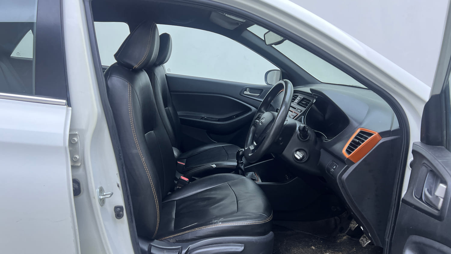 Used 2015 Hyundai i20 Active 1.2 S Petrol Manual interior RIGHT SIDE FRONT DOOR CABIN VIEW