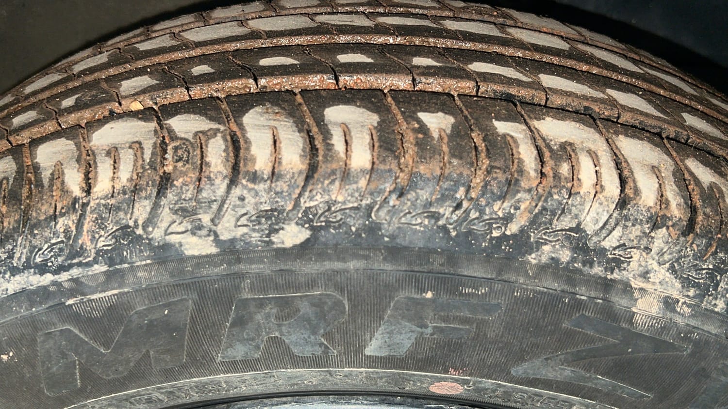 Used 2024 Maruti Suzuki Wagon R ZXI Plus 1.2 Petrol Manual tyres RIGHT FRONT TYRE TREAD VIEW