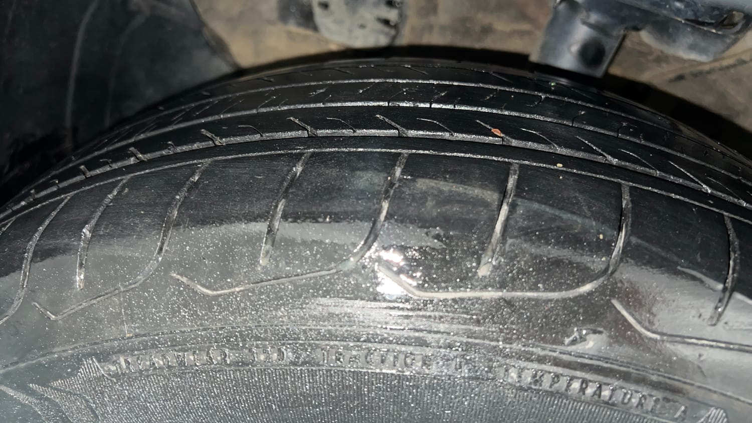 Used 2024 Kia Seltos HTE 1.5 Diesel MT Diesel Manual tyres LEFT FRONT TYRE TREAD VIEW