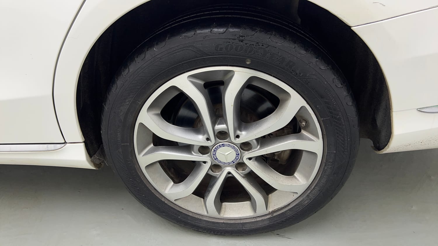 Used 2015 Mercedes-Benz C-Class C 200 Avantgarde Petrol Automatic tyres LEFT REAR TYRE RIM VIEW