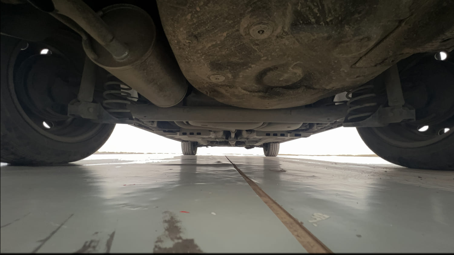 Used 2016 Volkswagen Polo Comfortline 1.2L (P) Petrol Manual extra REAR UNDERBODY VIEW (TAKEN FROM REAR)