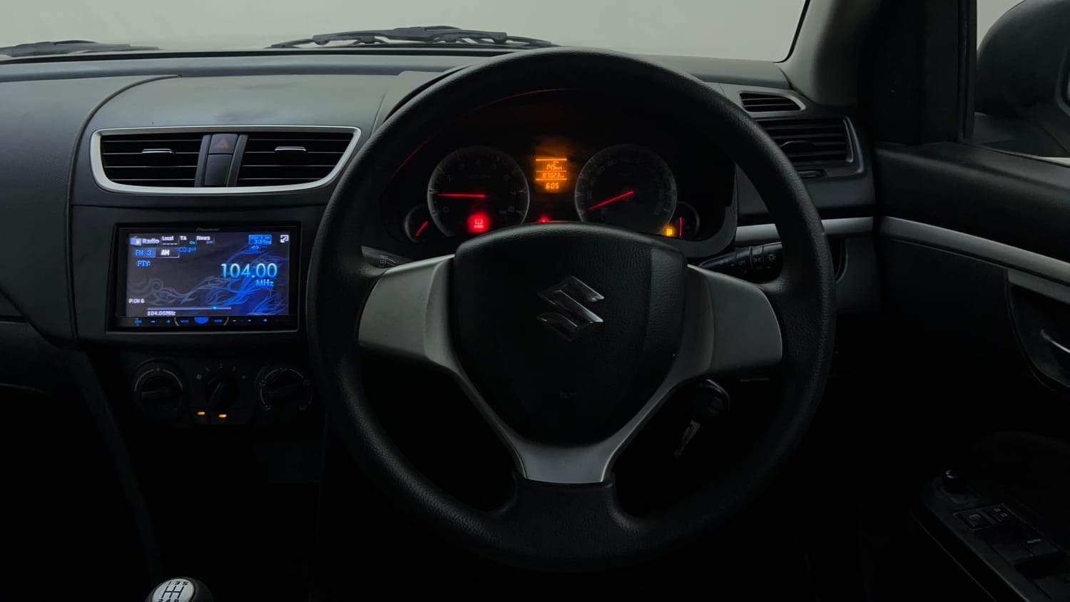 Used 2012 Maruti Suzuki Swift VXi Petrol Manual interior STEERING VIEW