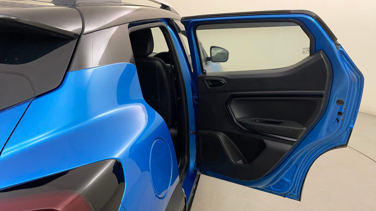 Used 2022 Renault Kiger RXZ AMT Dual Tone Petrol Automatic interior RIGHT REAR DOOR OPEN VIEW
