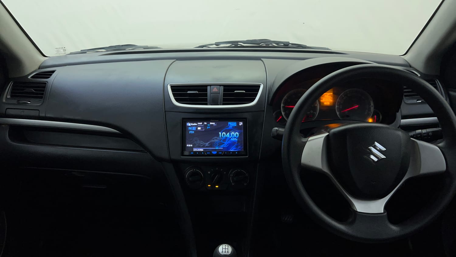 Used 2012 Maruti Suzuki Swift VXi Petrol Manual interior MUSIC SYSTEM & AC CONTROL VIEW