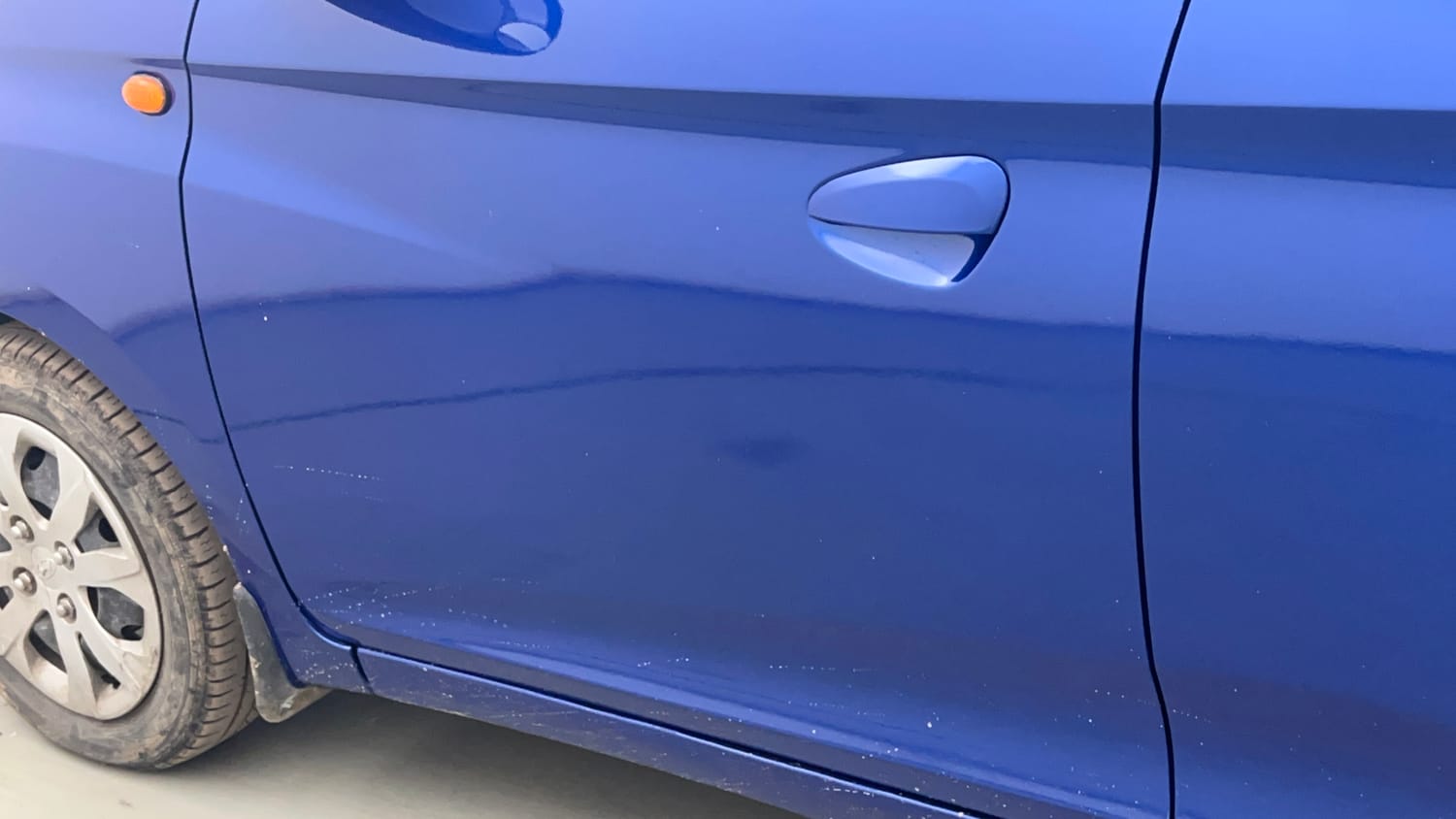 Used 2017 Hyundai Eon Sportz Petrol Manual dents MINOR SCRATCH