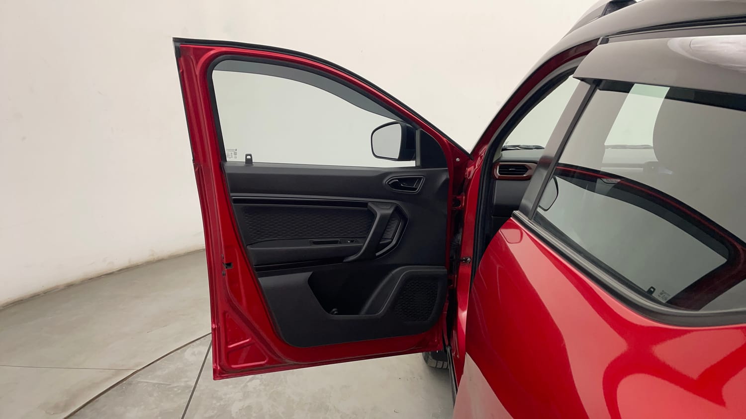 Used 2022 Renault Kiger RXZ AMT Petrol Automatic interior LEFT FRONT DOOR OPEN VIEW