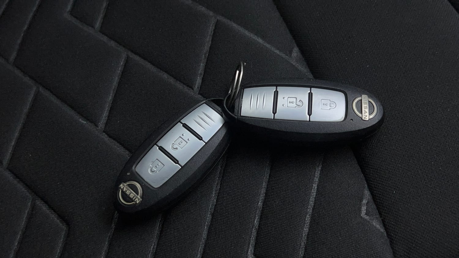 Used 2021 Nissan Magnite XV Premium Turbo Petrol Manual extra CAR KEY VIEW