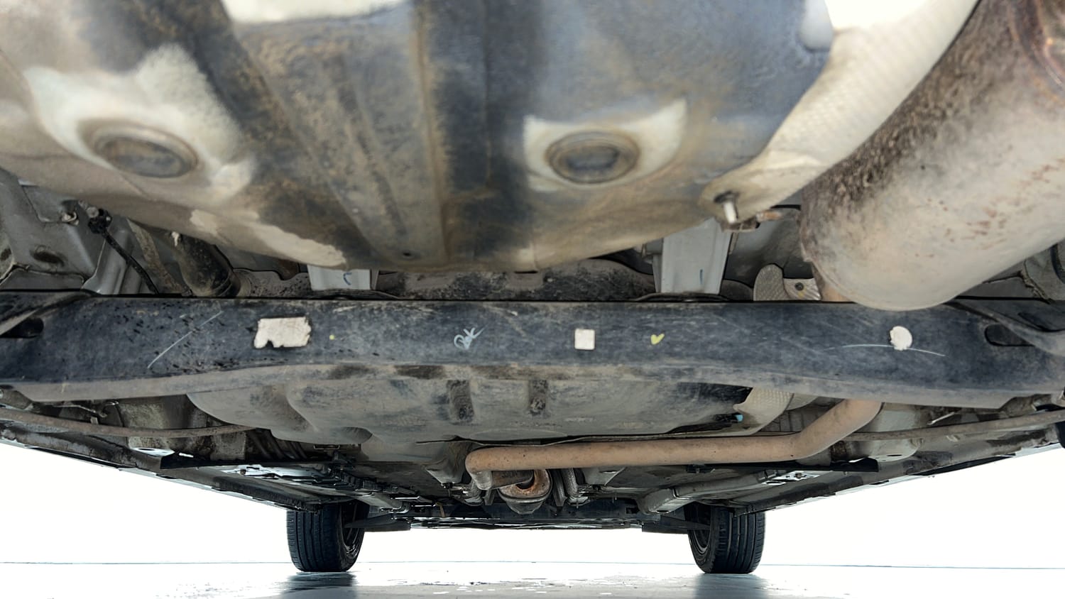 Used 2024 Hyundai New i20 Asta (O) 1.2 IVT Petrol Automatic extra REAR UNDERBODY VIEW (TAKEN FROM REAR)