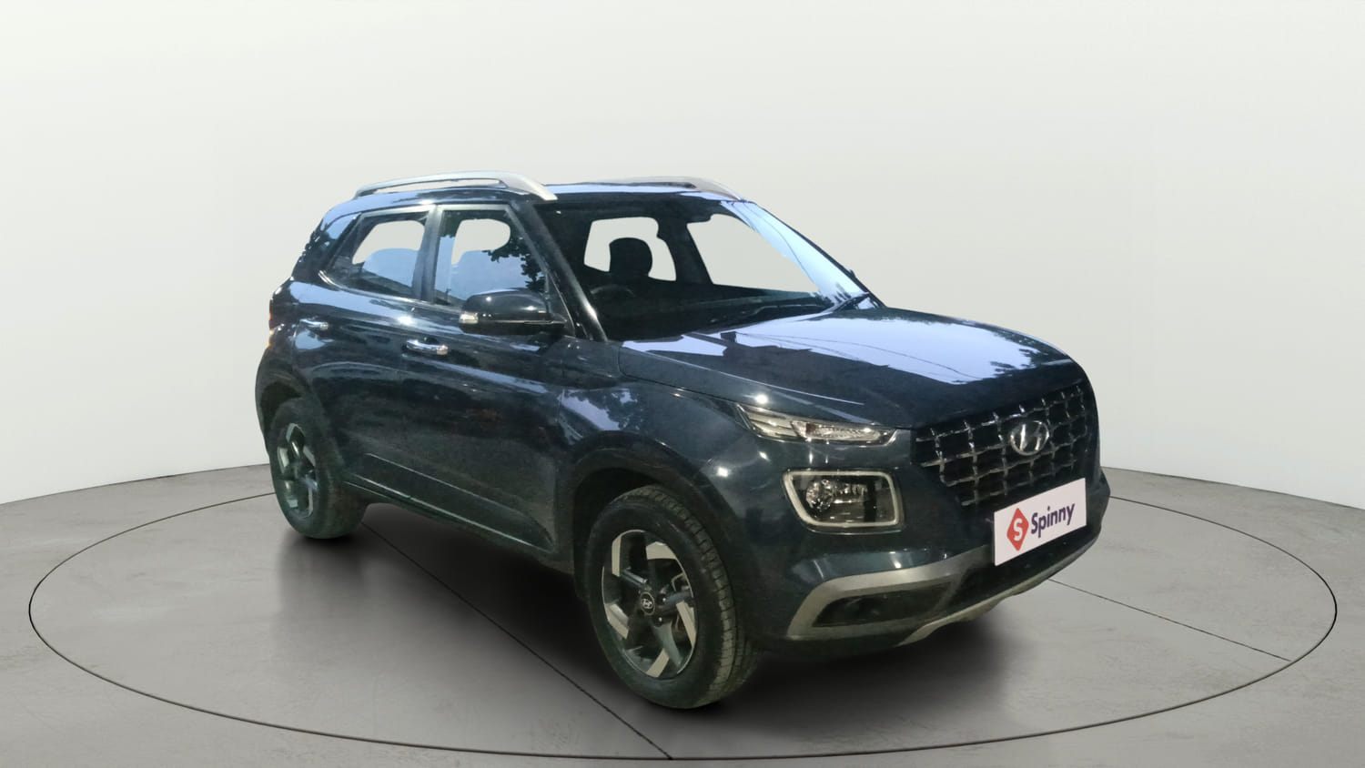 Used 2019 Hyundai Venue SX 1.4 (O) CRDi Diesel Manual exterior RIGHT FRONT CORNER VIEW