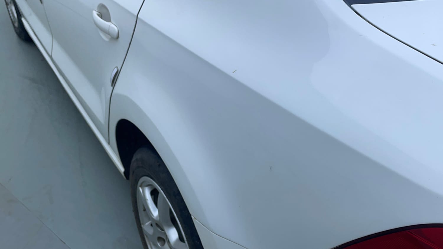 Used 2013 Volkswagen Vento Highline Diesel Diesel Manual dents MINOR DENT
