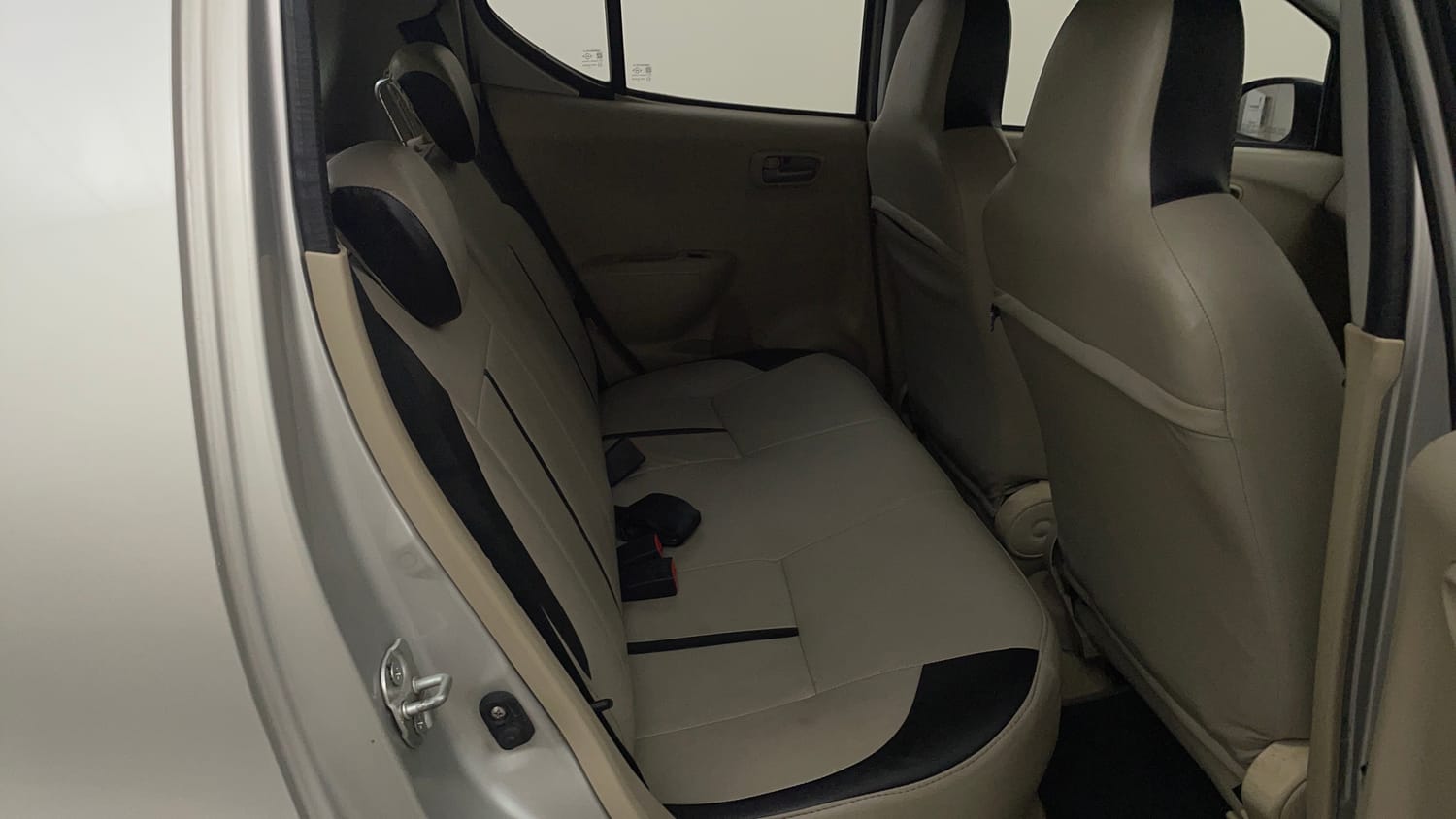 Used 2013 Maruti Suzuki A-Star VXI AT Petrol Automatic interior RIGHT SIDE REAR DOOR CABIN VIEW