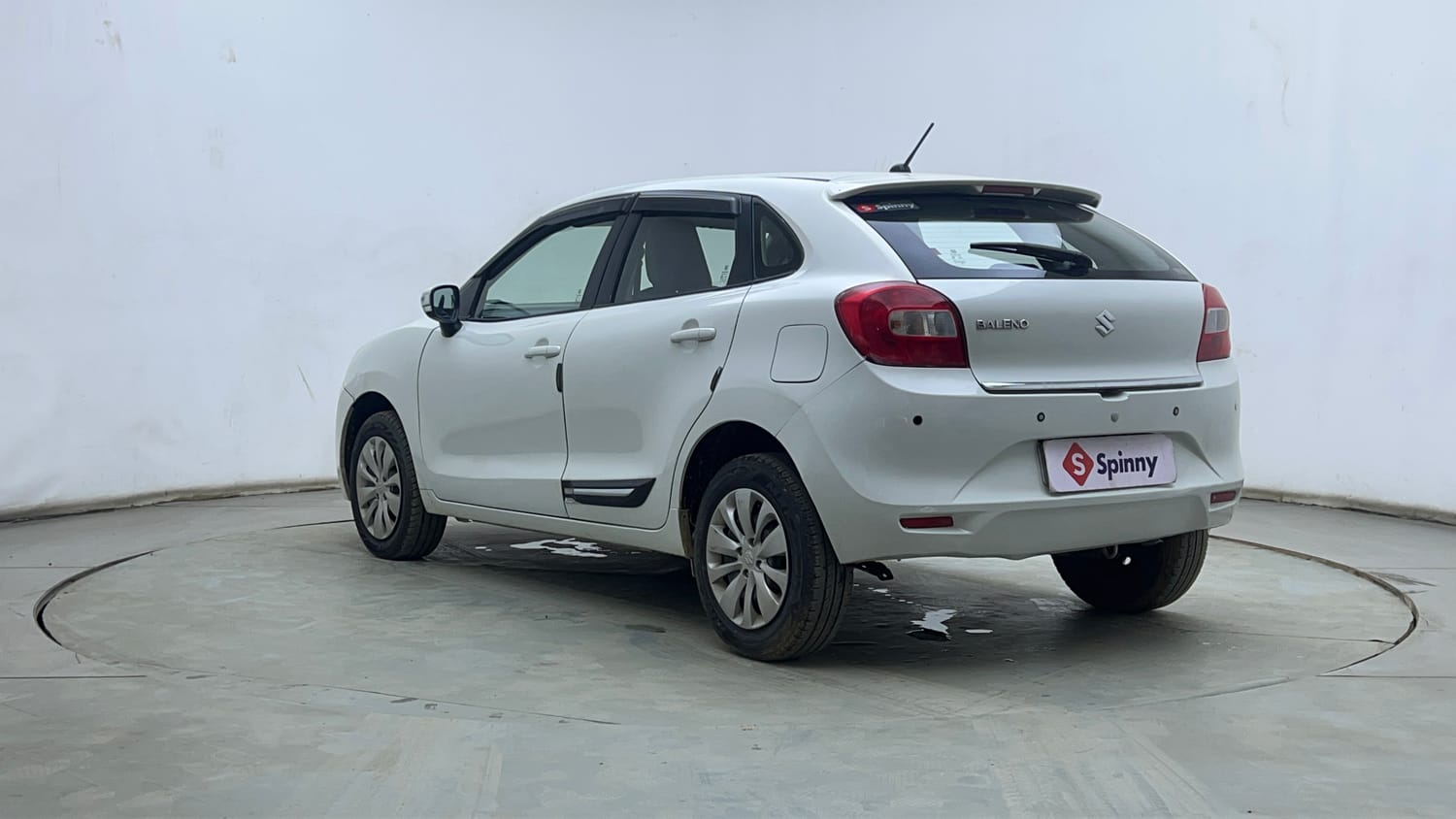 Used 2017 Maruti Suzuki Baleno Delta 1.2 AT Petrol Automatic exterior LEFT REAR CORNER VIEW