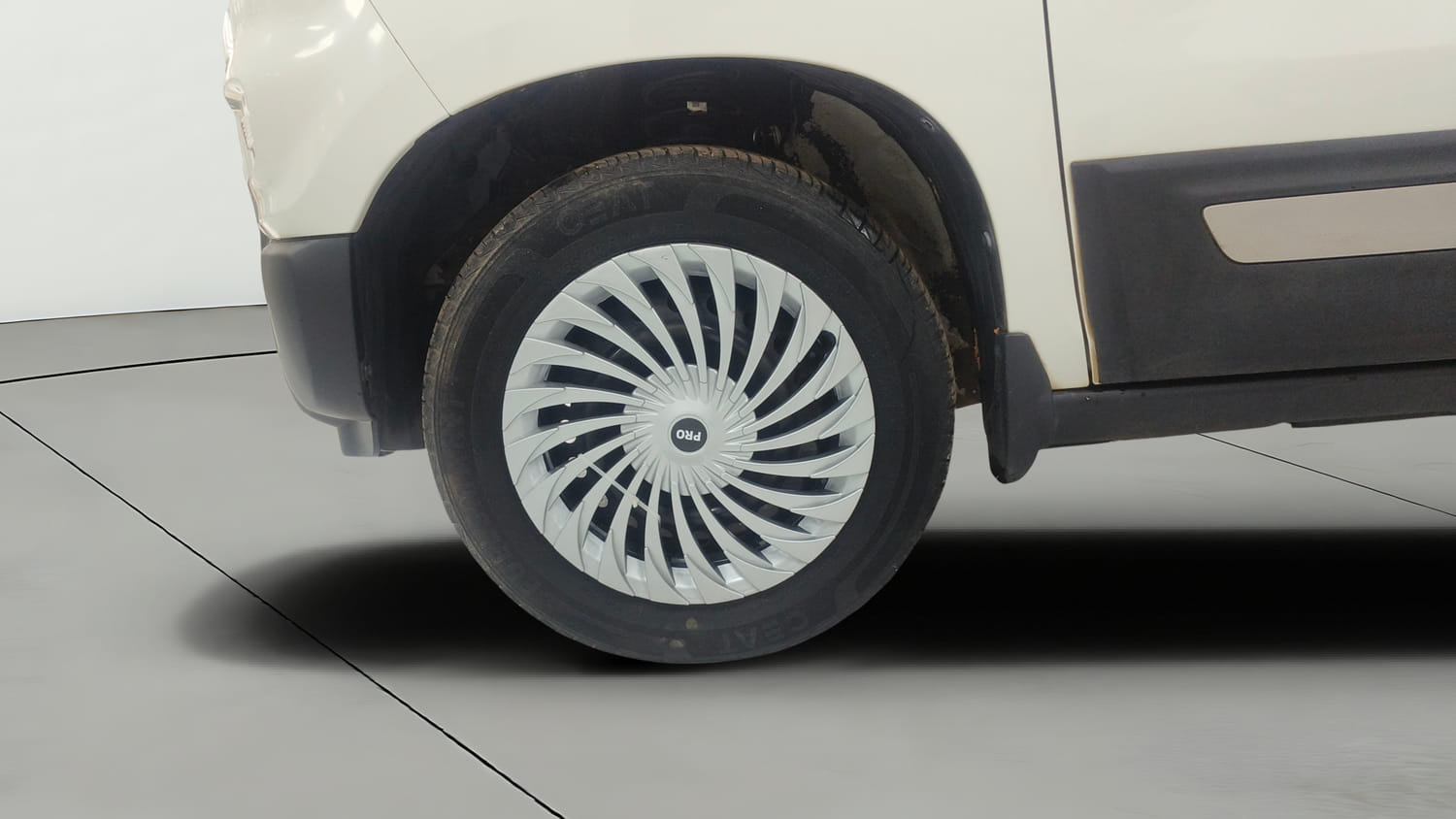Used 2023 Maruti Suzuki S-Presso VXi Plus (O) AMT Petrol Automatic tyres LEFT FRONT TYRE RIM VIEW
