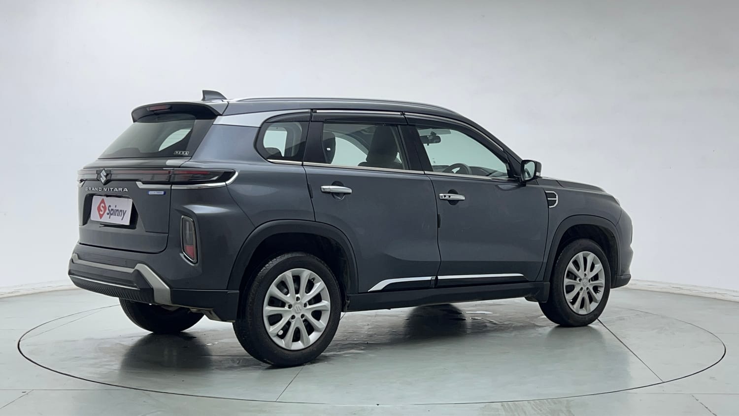 Used 2026 Maruti Suzuki Grand Vitara Delta Smart Hybrid Petrol Manual exterior RIGHT REAR CORNER VIEW