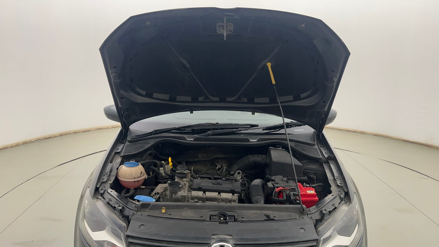 Used 2016 Volkswagen Polo Comfortline 1.2L (P) Petrol Manual engine ENGINE & BONNET OPEN FRONT VIEW
