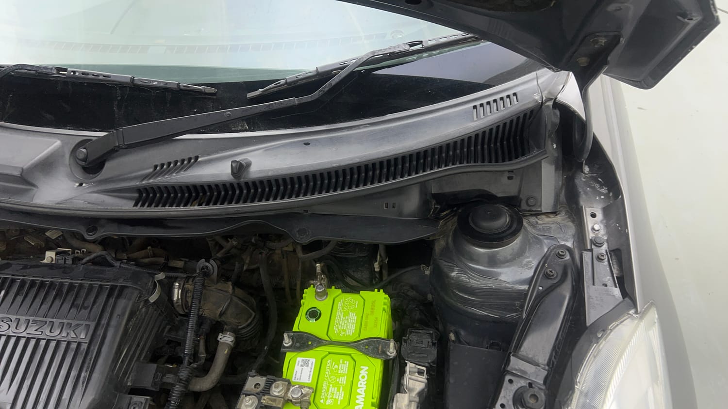 Used 2013 Maruti Suzuki Swift Dzire VXI Petrol Manual engine ENGINE LEFT SIDE HINGE & APRON VIEW