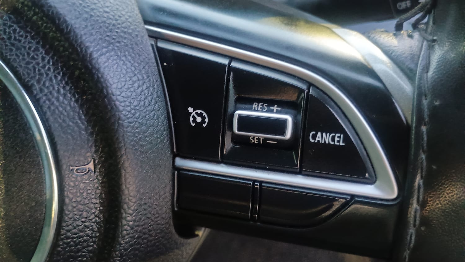 Used 2022 Maruti Suzuki Baleno Alpha MT Petrol Manual top_features Cruise control