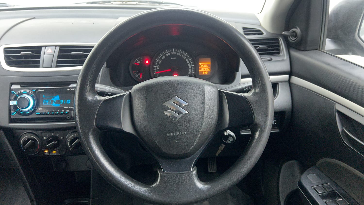 Used 2017 Maruti Suzuki Swift Lxi (O) Petrol Manual interior STEERING VIEW
